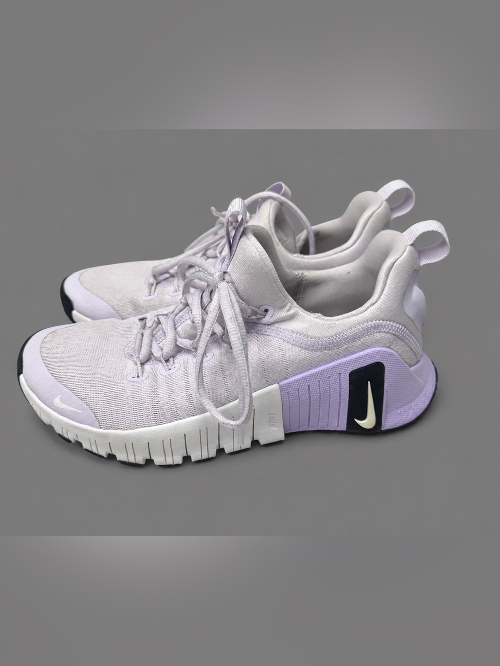 Nike Women’s Lavender and White Casual Sneakers